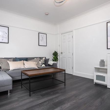 Modern 2 Bed Apartment In Central Camden Sleeps 6 伦敦 外观 照片