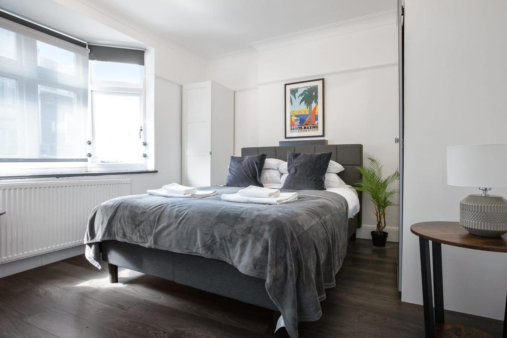 Modern 2 Bed Apartment In Central Camden Sleeps 6 伦敦 外观 照片