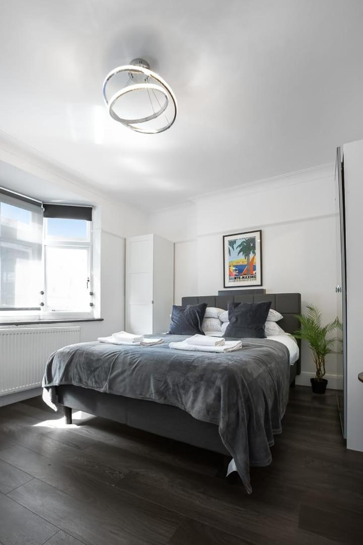 Modern 2 Bed Apartment In Central Camden Sleeps 6 伦敦 外观 照片