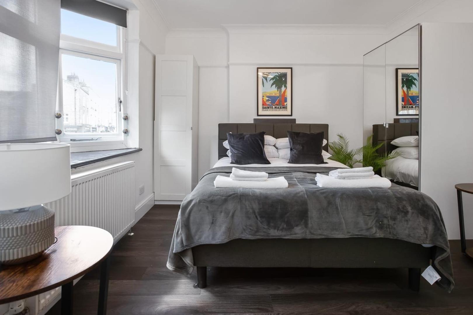 Modern 2 Bed Apartment In Central Camden Sleeps 6 伦敦 外观 照片